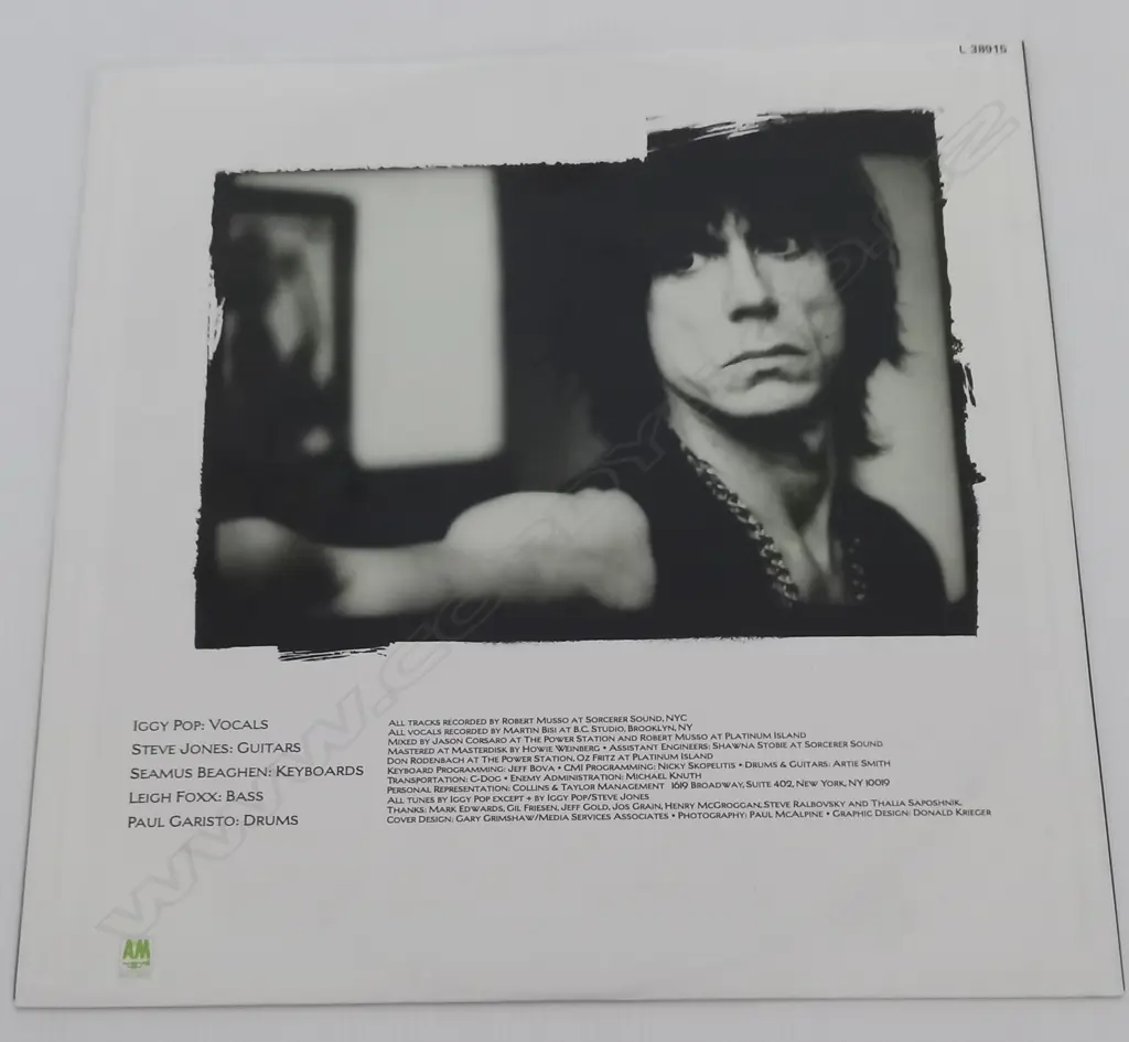 Iggy Pop, Instinct Image 1++
